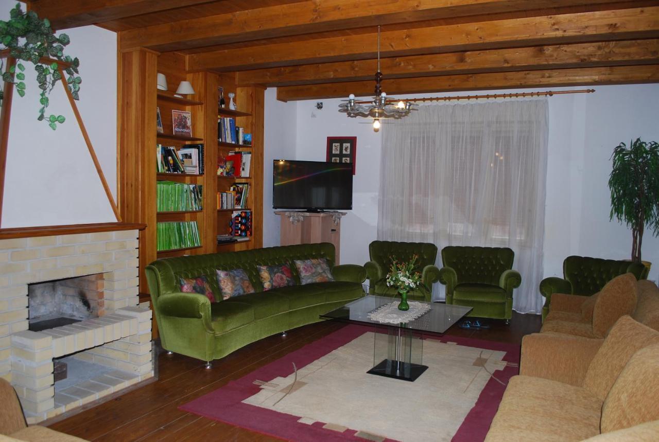 Casa Napsugar Panzio Bed and Breakfast Apostag Eksteriør billede