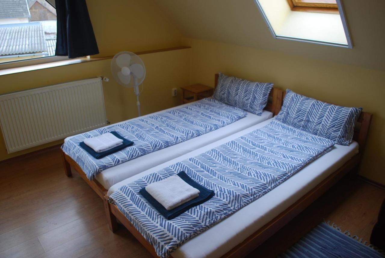 Casa Napsugar Panzio Bed and Breakfast Apostag Eksteriør billede