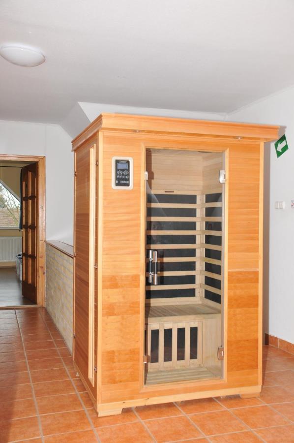 Casa Napsugar Panzio Bed and Breakfast Apostag Eksteriør billede