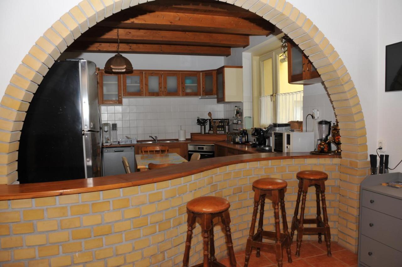 Casa Napsugar Panzio Bed and Breakfast Apostag Eksteriør billede